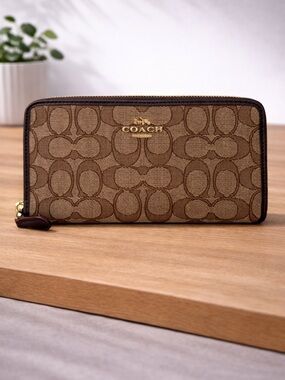 Coach Brown Signature Zip Wallet with Gold Tone Hardware